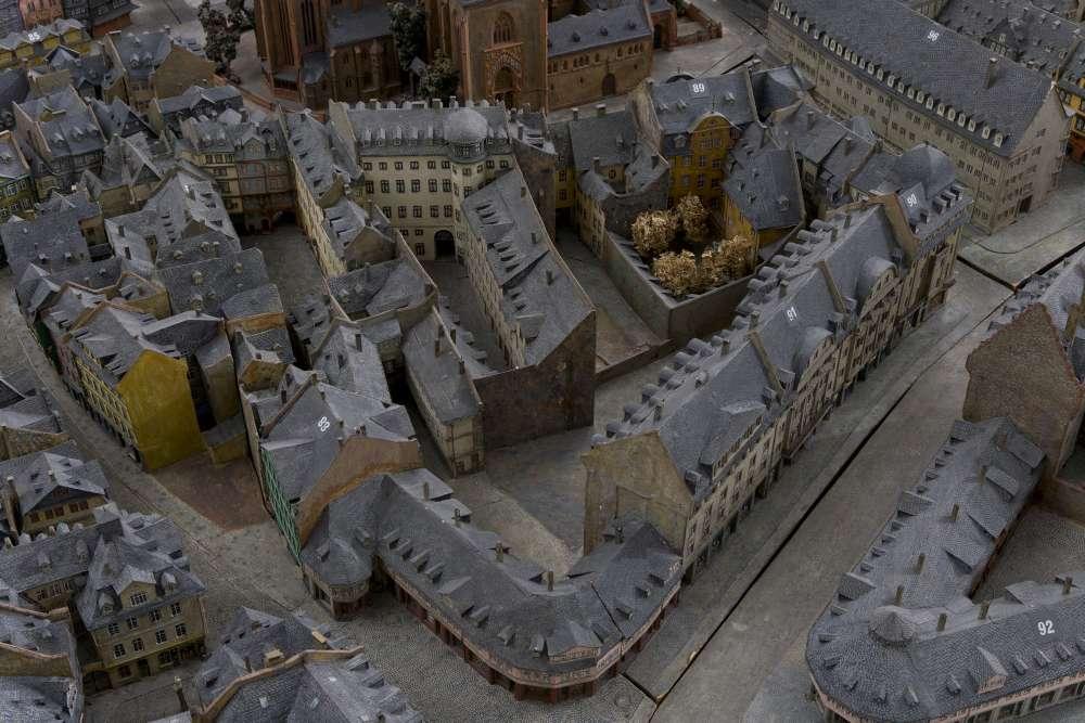 Eine Aufnahme zeigt ein Detail aus dem Altstadtmodell
