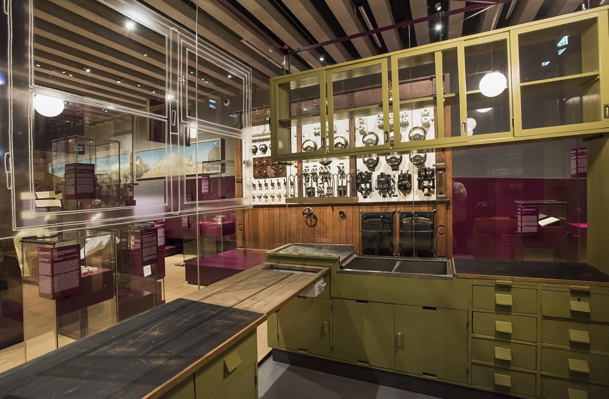 Die Frankfurter Küche in 100 x Frankfurt im Historischen Museum Frankfurt