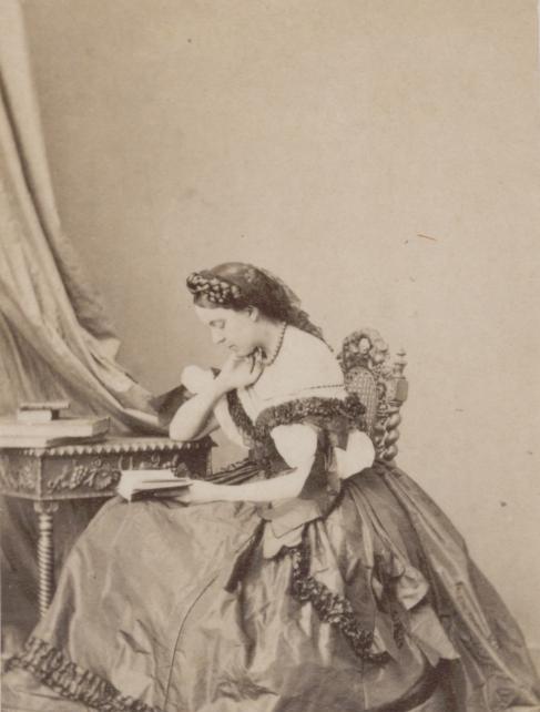 Emma Metzler, 1860 © Firmenarchiv Bankhaus Metzler Emma Metzler, 1860 © Firmenarchiv Bankhaus Metzler