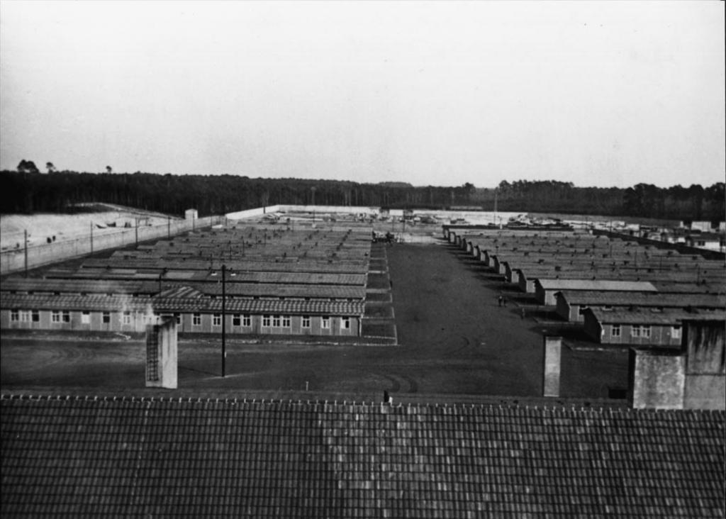 Das Frauen-Konzentrationslager Ravensbrück, um 1940. Gedenkstätte Ravensbrück/Stiftung Brandenburgische Gedenkstätten, Foto Nr. 1642 Das Frauen-Konzentrationslager Ravensbrück, um 1940. Gedenkstätte Ravensbrück/Stiftung Brandenburgische Gedenkstätten, Foto Nr. 1642