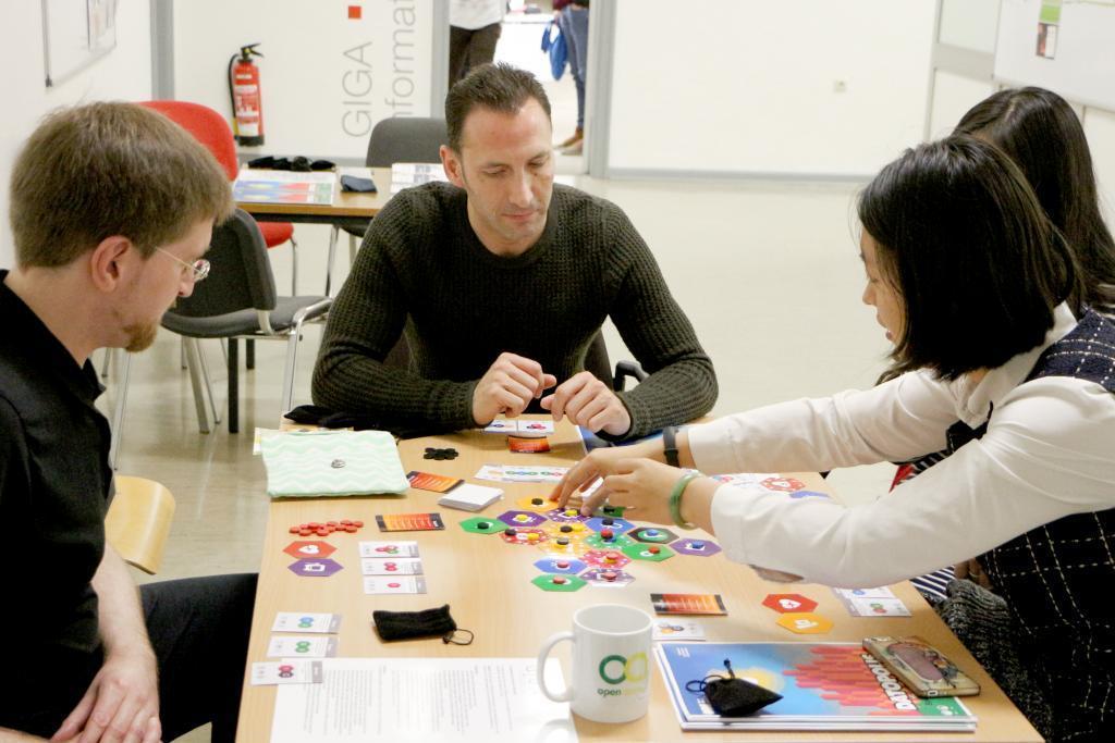 Simulationsspiele bei der Nacht des Wissens 2017 © Marein Kasiske Simulationsspiele bei der Nacht des Wissens 2017 © Marein Kasiske